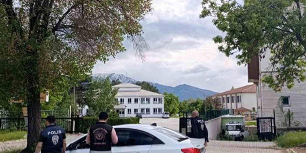 Erzincan'da Okul Çevrelerinde Güvenlik Denetimi