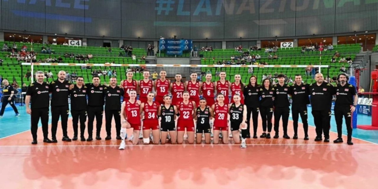 A Milli Kadın Voleybol Takımı, Sırbistan'a Mağlup Oldu