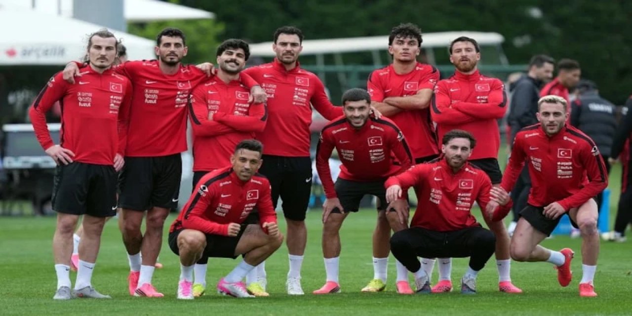 Mohamed Salah Ve Andrew Robertson'dan Liverpool'a Duygusal Veda