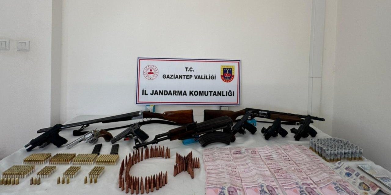 Gaziantep'te Silah Kaçakçılığı Operasyonunda 9 Zanlı Yakalandı