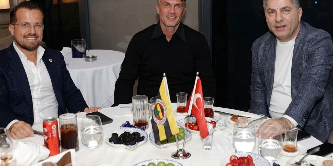 Maldini Ve Hakan Safi Buluştu! Leao'dan Sürpriz Bir Yorum Geldi