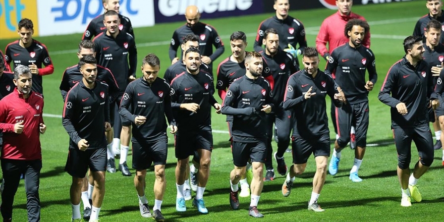 A Milli Futbol Takımı'nda Mesai Başladı