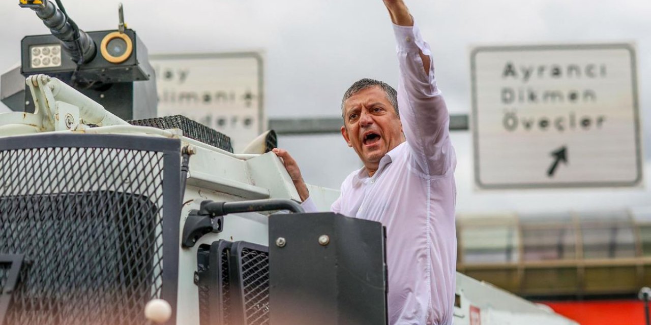 Özgür Özel'den İzmir'de Gövde Gösterisi! Valiliğin İtirazına Jet Yanıt Geldi
