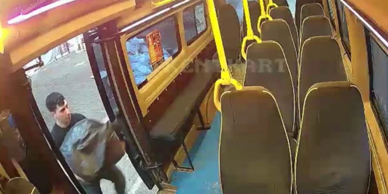 Adana'da Kask Taktı, Telefon Bayisini Soydu