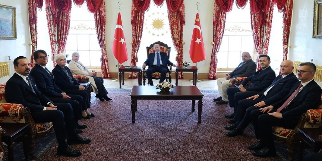 Cumhurbaşkanı Erdoğan, 27 Mayıs Darbesi Mağdurlarının Ailelerini Kabul Etti