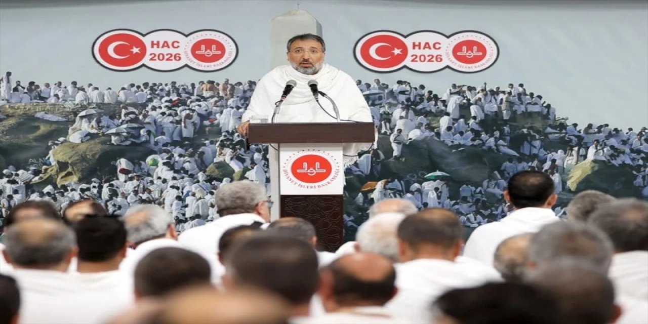 Diyanet İşleri Başkanı Safi Arpaguş, Arafat'ta Vakfe Duası Yaptı