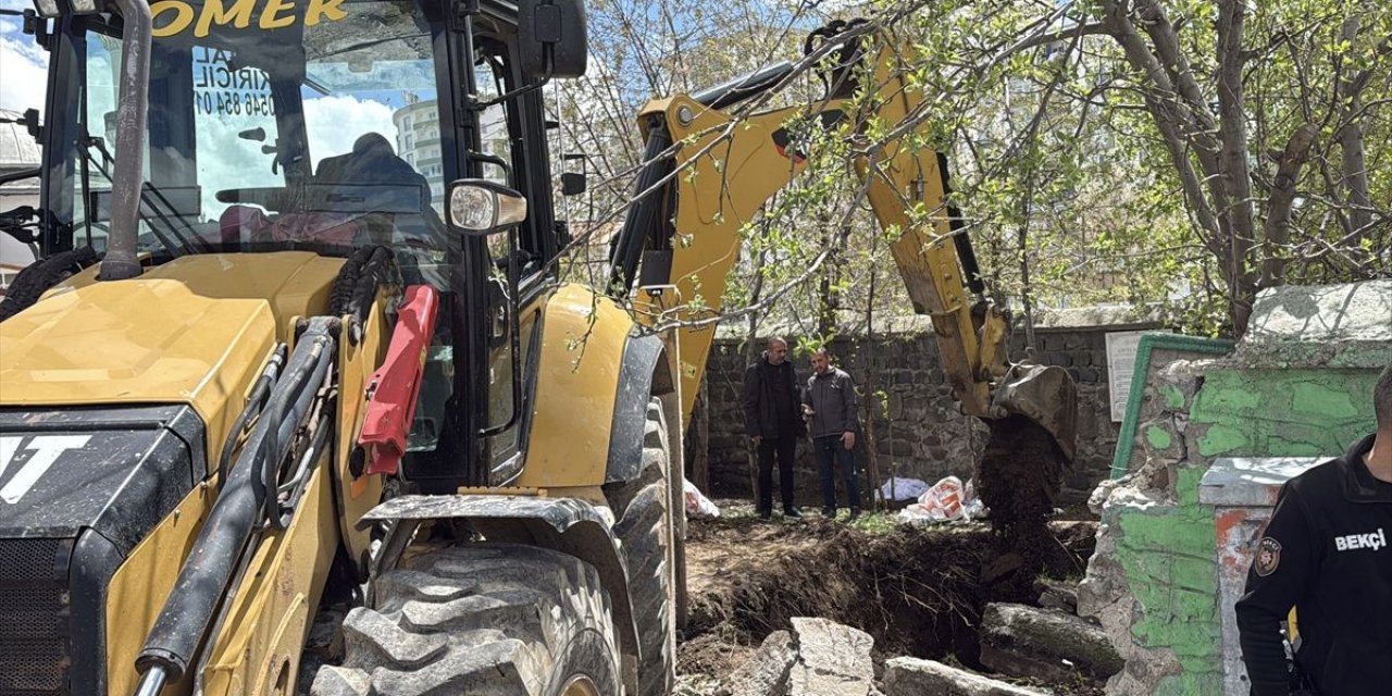 Erzurum'da Usulsüz Kabristan Kazısı Durduruldu
