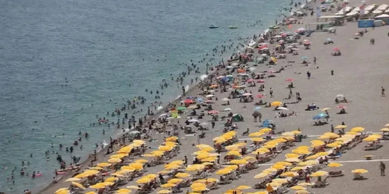 Antalya'da Bayram Yoğunluğu! Sahiller Ve Oteller Doldu Taştı: Havadan ve Karadan Denetim Arttı