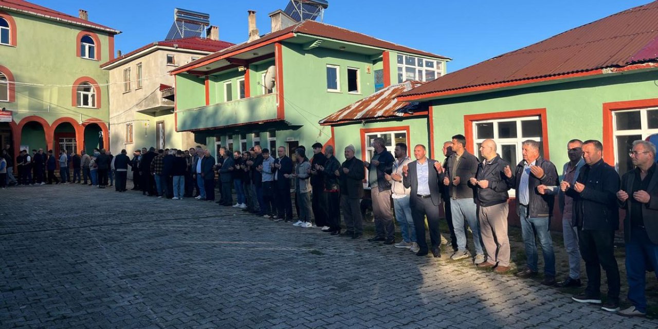 Ordu'da Bayramlaşma Kuyruğu