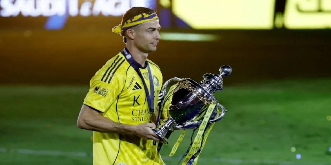 Cristiano Ronaldo, Rafael Leao'yu Al Nassr'a İstiyor