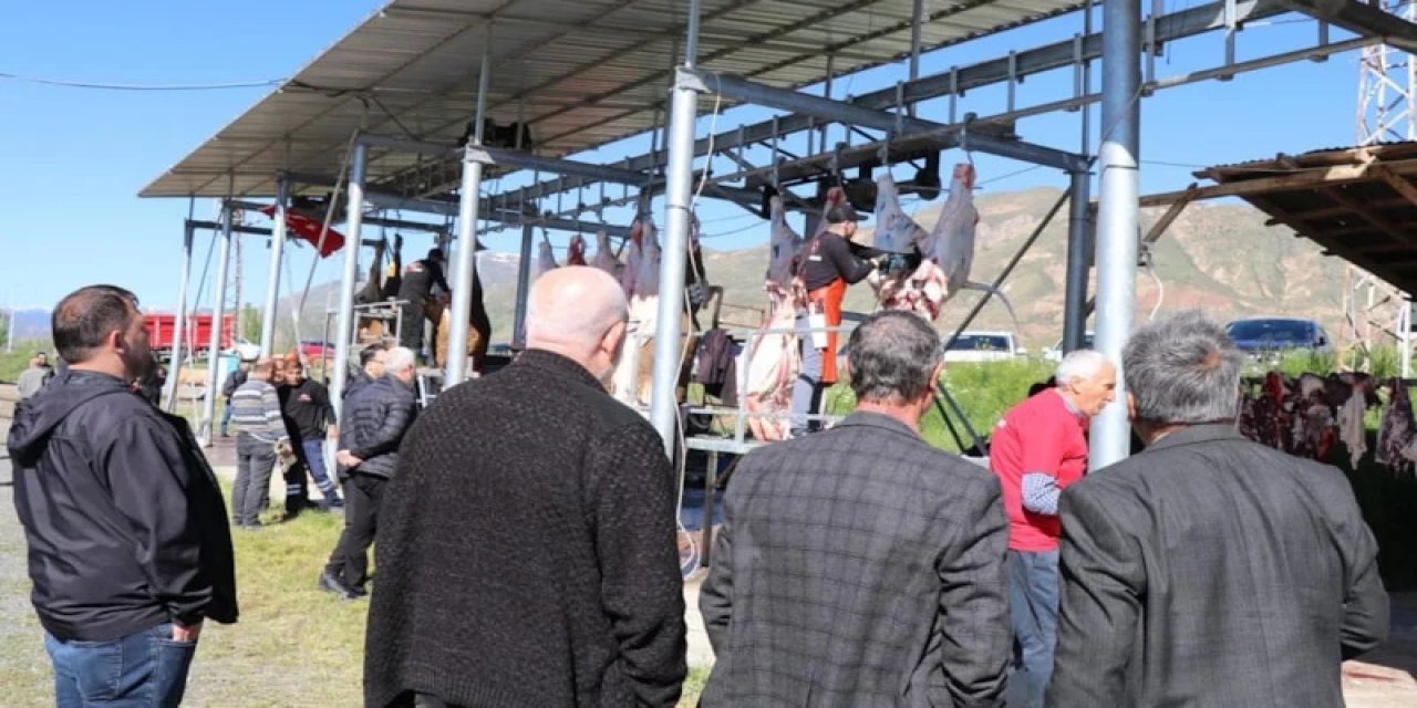 Erzurum'da Kurban Keserken Kalp Krizi Geçirdi: Kurtarılamadı