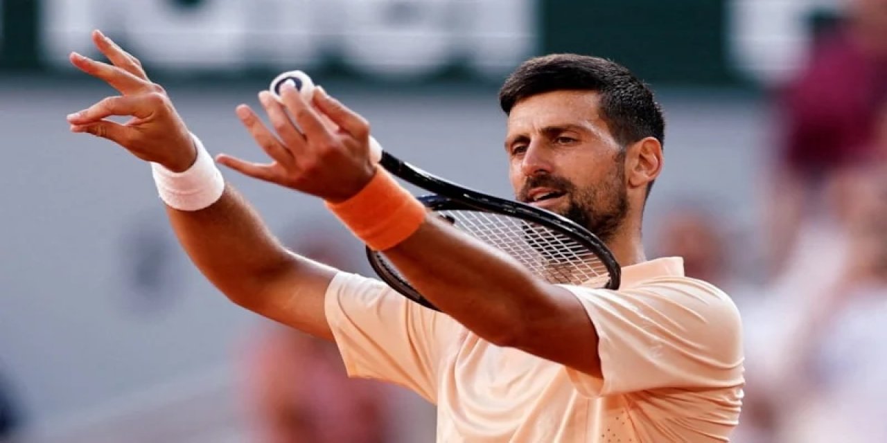 Alexander Zverev Ve Novak Djokovic, Fransa Açık'ta Üçüncü Tura Çıktı