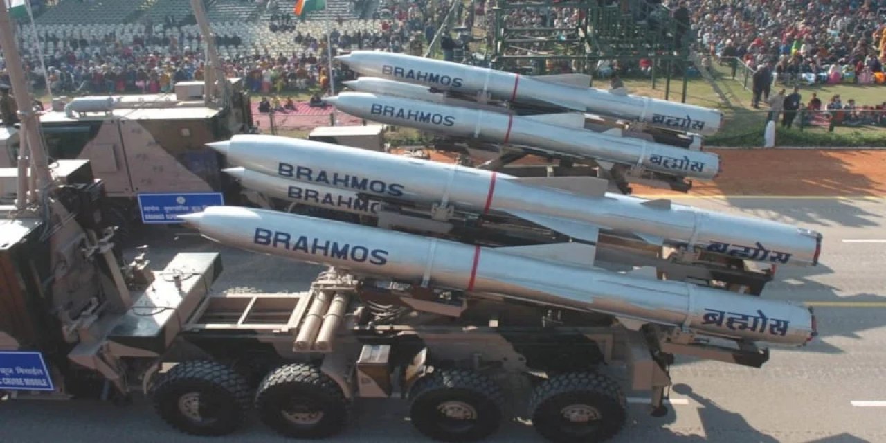 Rum Basını: GKRY Hindistan’dan Brahmos Füze Sistemi Alacak