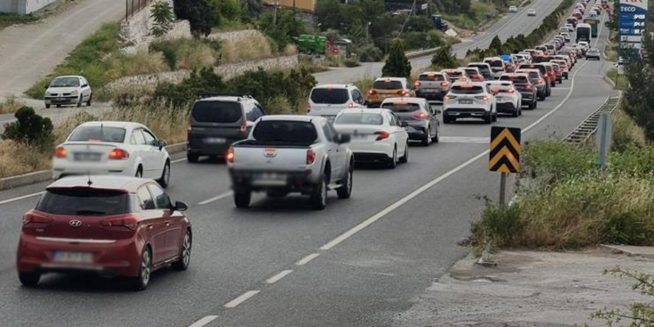 Muğla'da Kurban Bayramı Trafik Yoğunluğu 22 Km Kuyruk