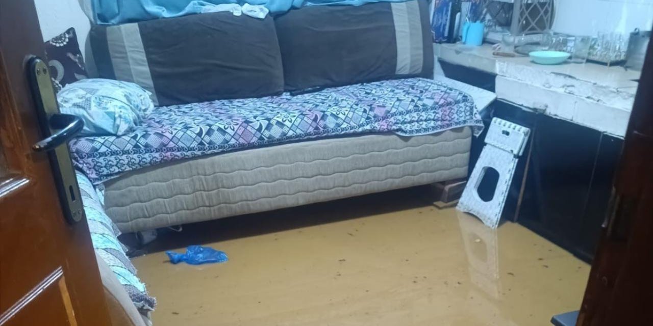 Bursa'da Sağanak: Evleri Su Bastı