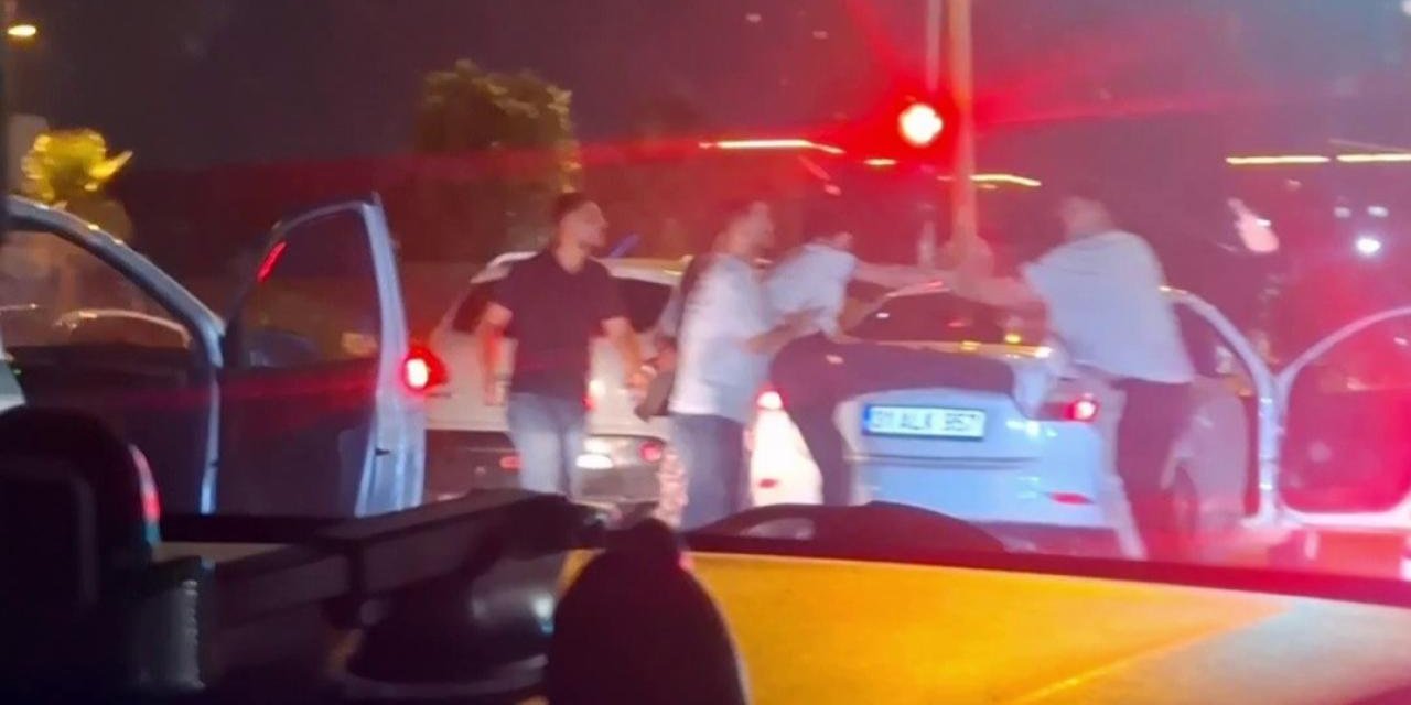 Trafikte Tartıştıkları Sürücüye Saldıran 3 Kişiye 540 Bin Lira Ceza Uygulandı