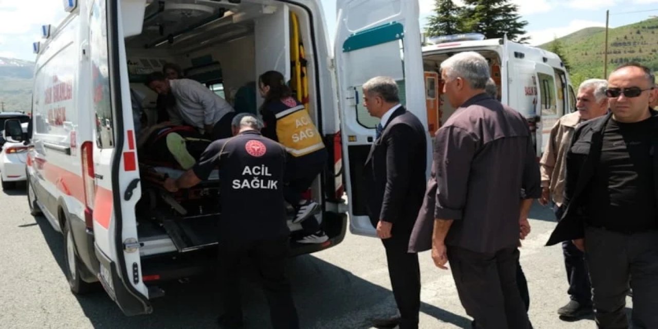 Elazığ'da Kaza: İlk Müdahale CHP'li Gürsel Erol'dan