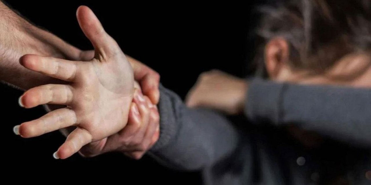 Sosyal Medyada Müstehcen İçerikleri Paylaşılan 11 Yaşındaki Kızın Ailesine Gözaltı