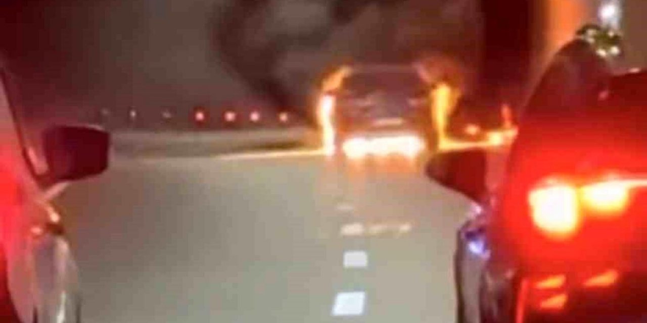 Troya Tüneli'nde Araç Yangını