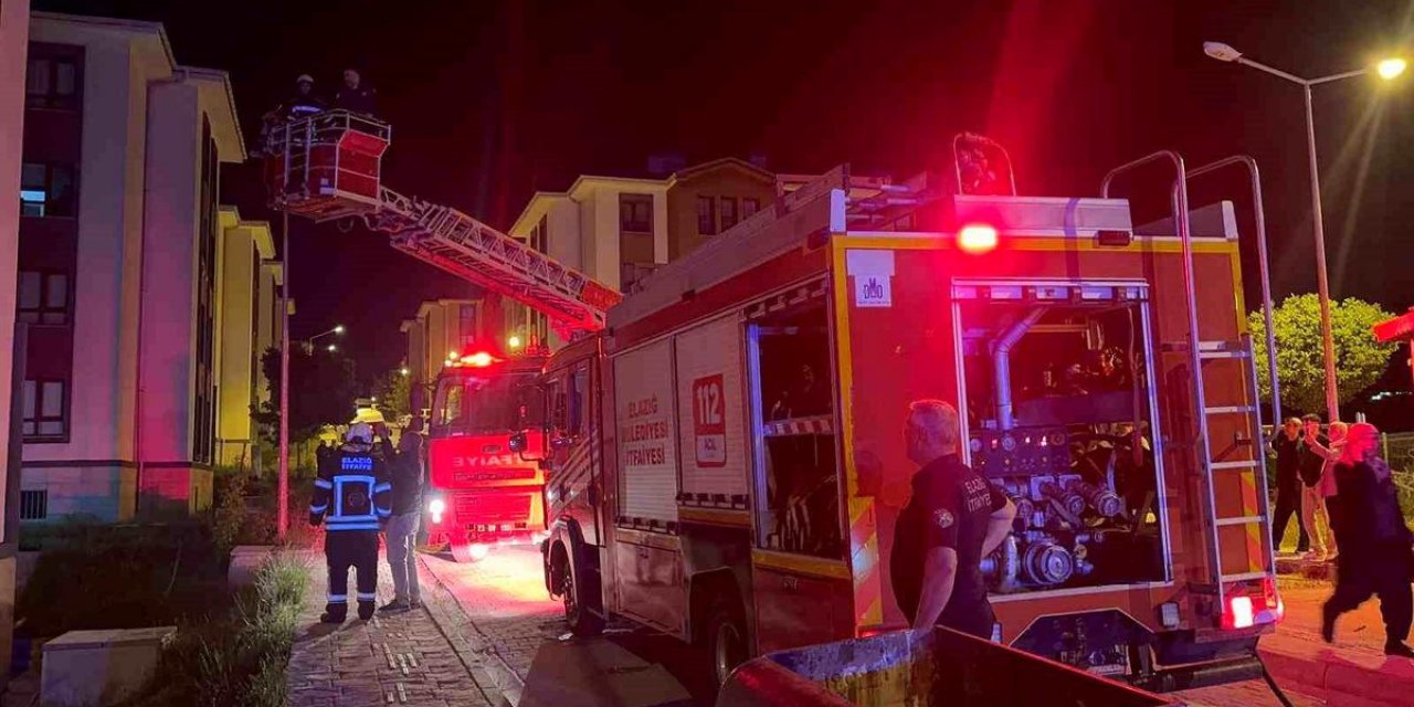 Elazığ'da Bodrum Katında Yangın