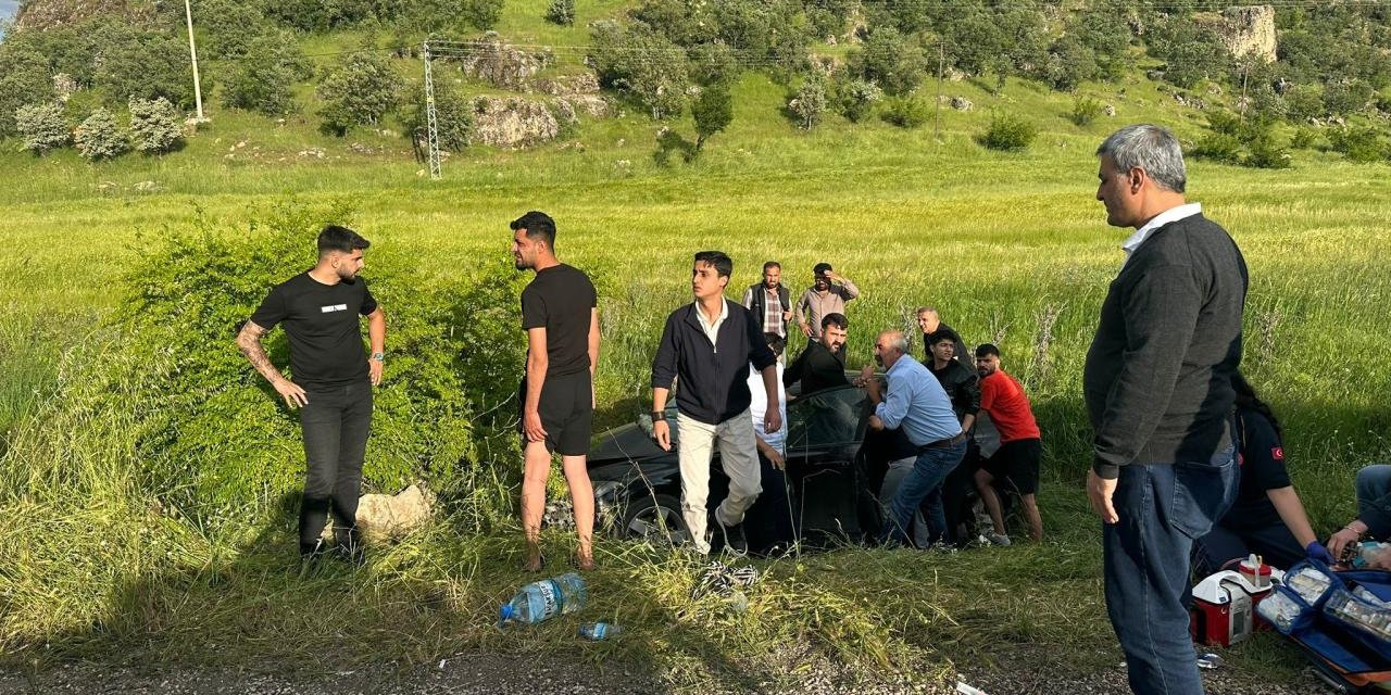 Adıyaman'da İki Otomobil Çarpıştı: 3 Ölü