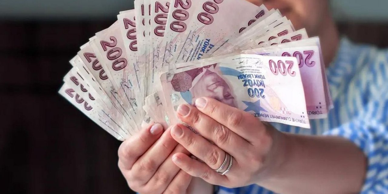 AK Parti'nin Seçim Kozu: İşte En Düşük Emekli Maaşı İçin Konuşulan Çılgın Rakam