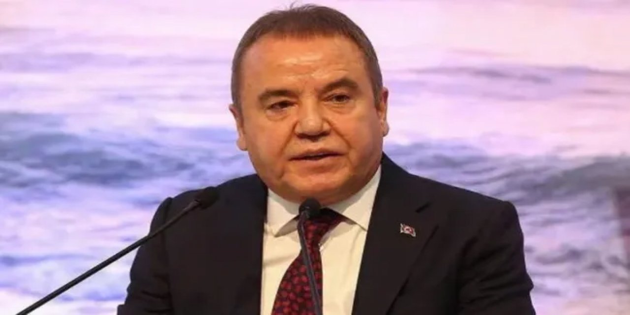 Muhittin Böcek Hastaneye Kaldırıldı!
