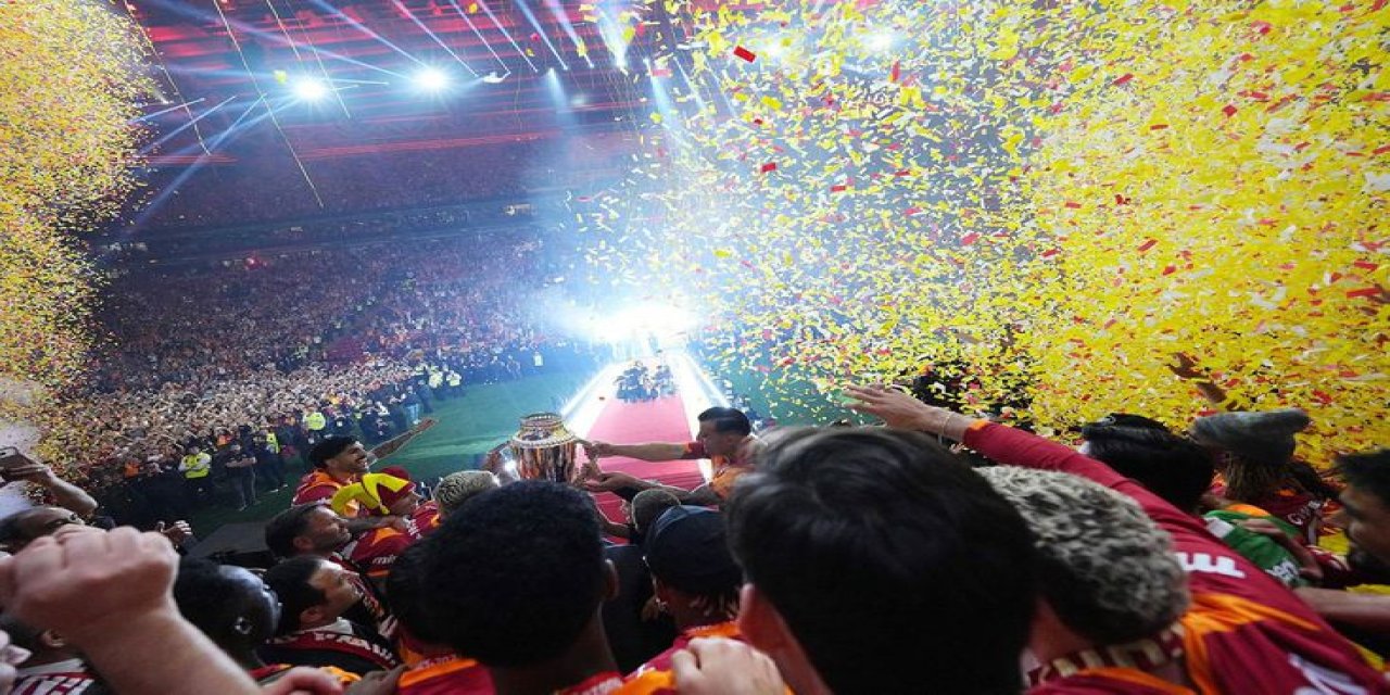 Galatasaray'da Şok Ayrılık! Böyle Bir Sonu Kimse Beklemiyordu