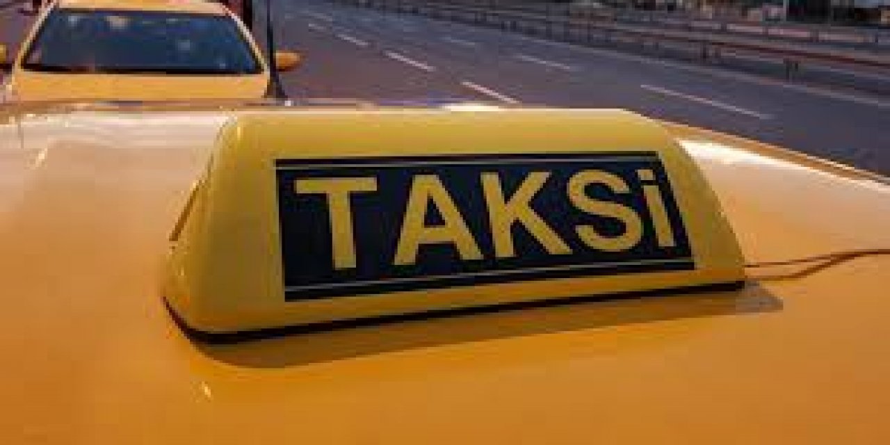İstanbul'da Bir Taksici ABD'li Turistten 300 TL'lik Yol İçin 7 Bin 282 TL Aldı