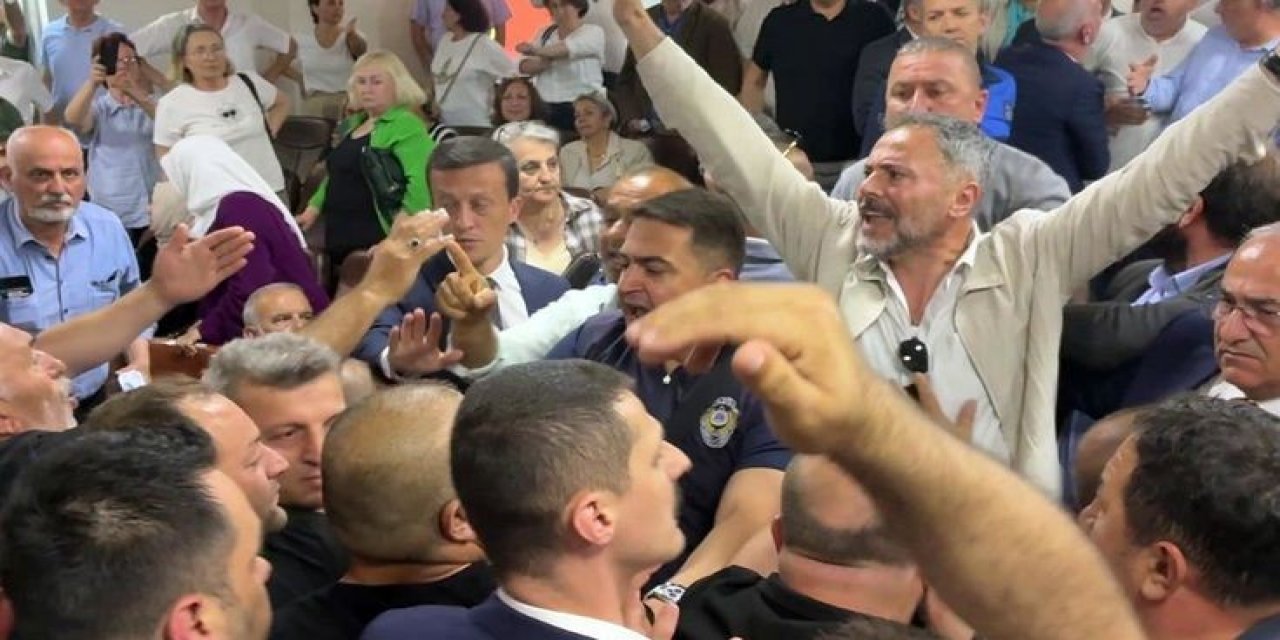 Akçakoca Belediyesi AK Parti'ye Geçti, Seçim Sonrası Kavga Çıktı