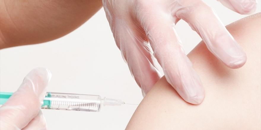 Alerjik Hastalıklardan Üç Yıllık Aşı Tedavisiyle Kurtulmak Mümkün