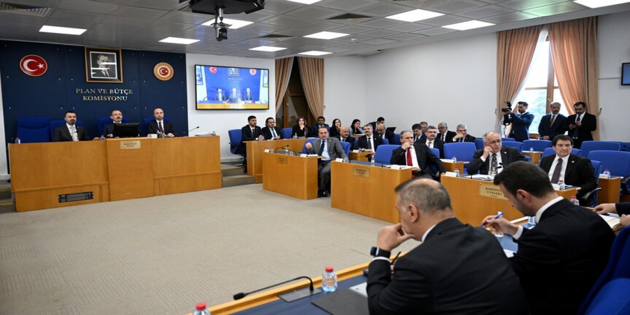 Emniyet Teşkilatı Ve Basına Yönelik Düzenlemeleri De İçeren Kanun Teklifi, Plan Ve Bütçe Komisyonunda Kabul Edildi