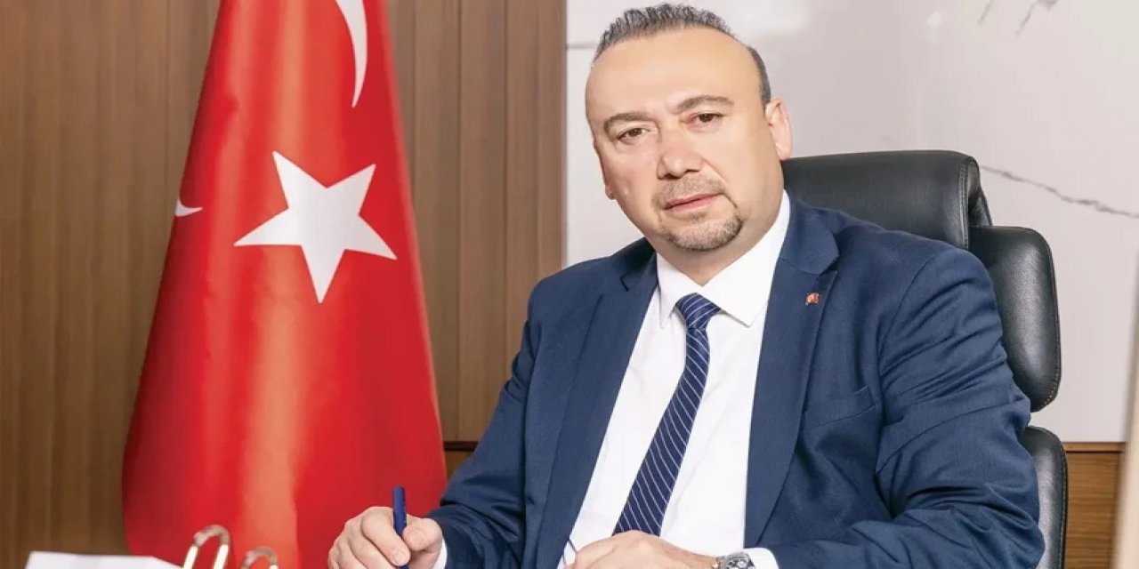 Mavi Valiz Krizi... Telefondaki O Mesaj Ortalığı Karıştırdı! Özgür Özel Hakkında Rüşvet Fezlekesi...