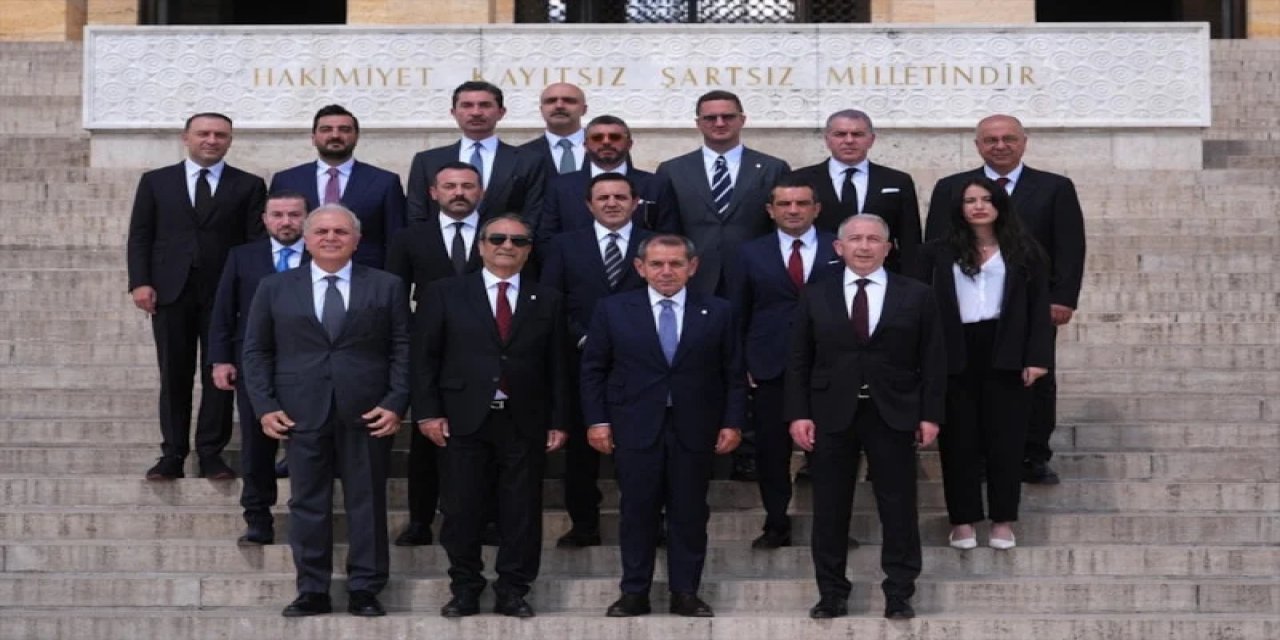 Galatasaray'dan Anıtkabir'e Ziyaret