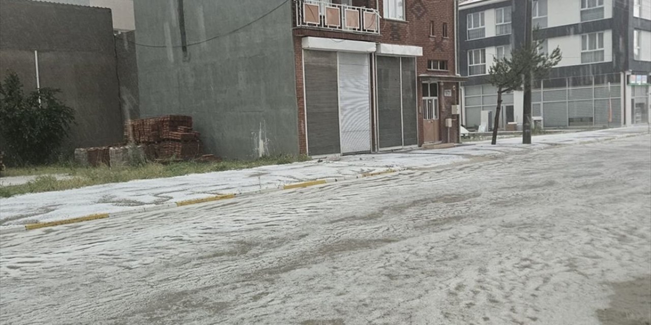 Çifteler'de Dolu Ve Sağanak Etkileri