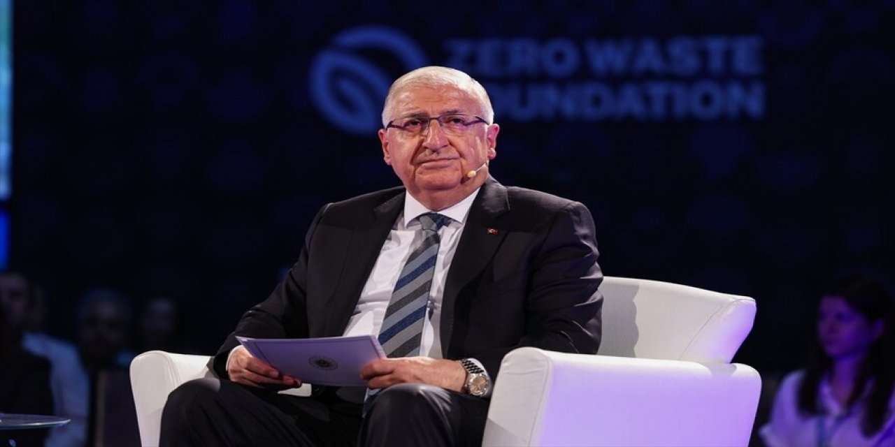 Milli Savunma Bakanı Güler, Sıfır Atık Forumu 2026'da Panelde Konuştu: