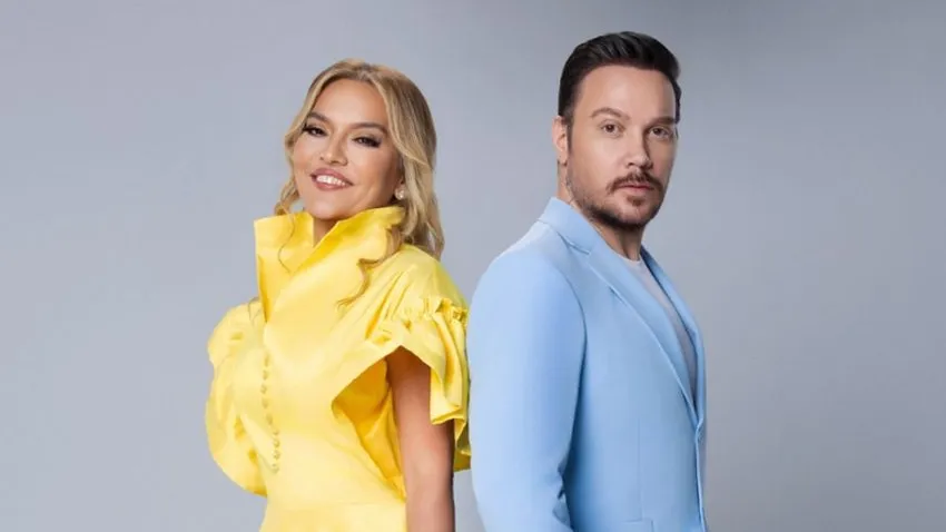 Demet Akalın Ve Sinan Akçıl'dan Sürpriz Program! Yaz Bir Şarkı Başlıyor