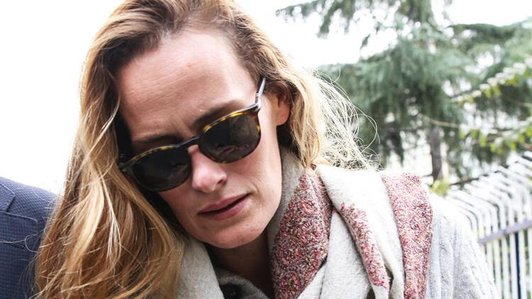 Ölü bulunan eski İngiliz subayının eşine yurt dışına çıkış yasağı kondu