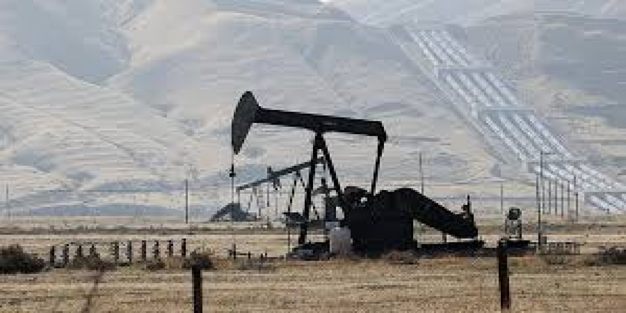 ABD/israil-iran Savaşı Gölgesindeki 100'üncü Günde Petrol Fiyatları Yüksek Seyrini Koruyor