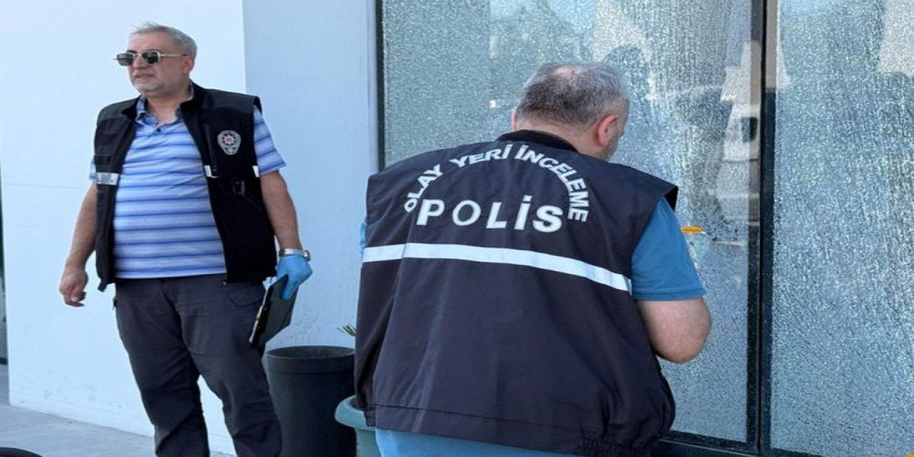 İstanbul'dan Sonra Şimdi De Antalya: Otokoç Galerisine Silahlı Saldırı