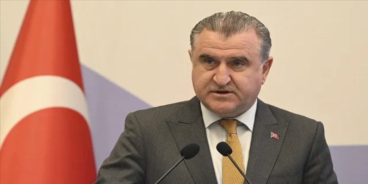 Bakan Bak'tan Aziz Yıldırım'a Tebrik