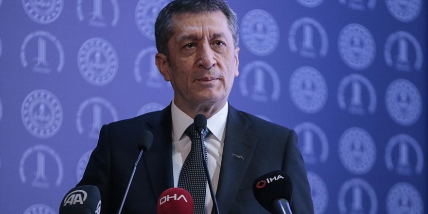 Bakan Selçuk Meb'in Ara Tatile Özel Etkinlik Sitesini Anlattı