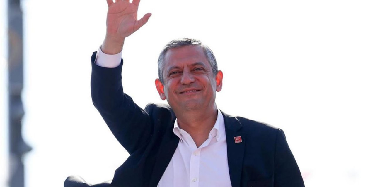 Özgür Özel Ve Ekibi Rotayı Genç Parti'ye Çevirdi İddiası Siyaset Kulislerini Karıştırdı