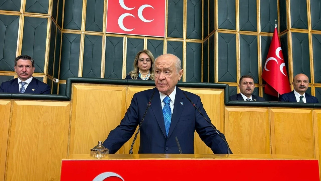 Devlet Bahçeli'den Özgür Özel'e: Ateşe Körükle Gitme, Keskin Sirke Küpüne Zarar Verir!