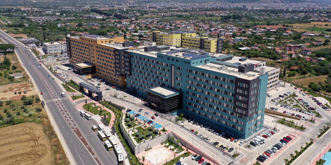 Aydın Şehir Hastanesi 6 Ayda 300 Bin Hastaya Hizmet Verdi