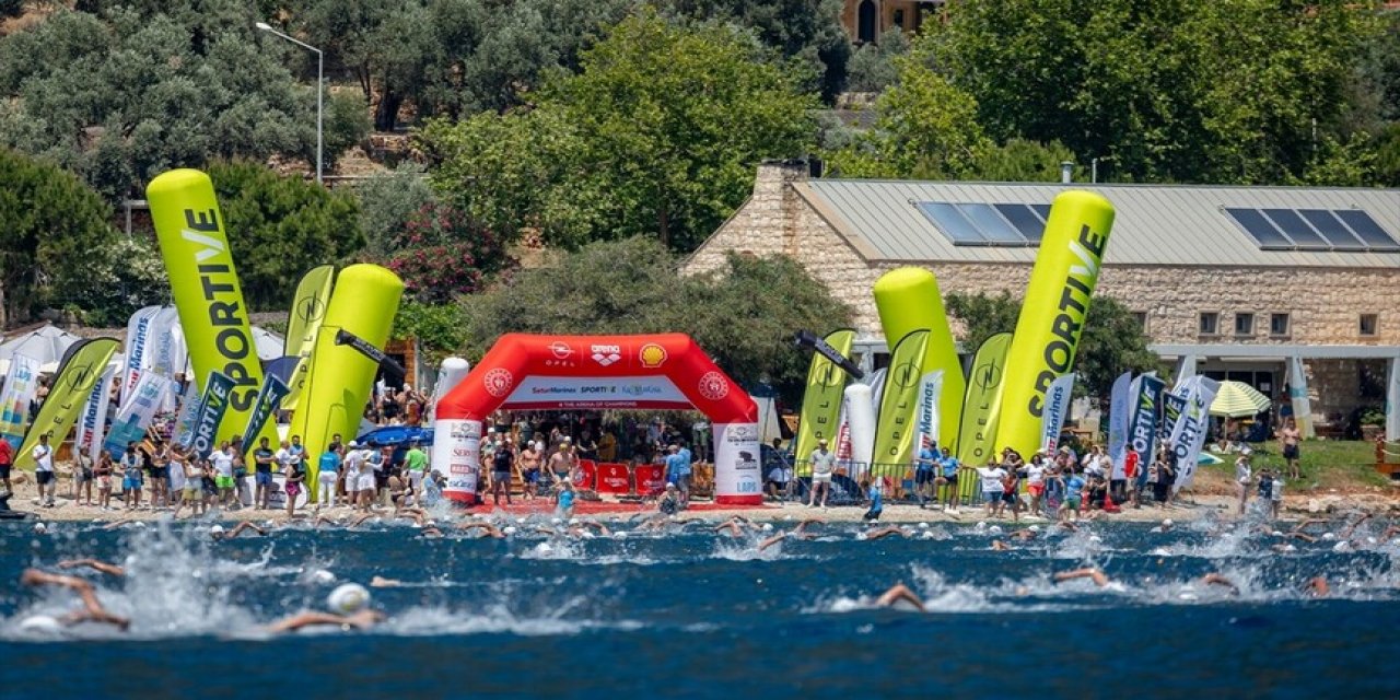 26. Uluslararası Arena Aquachallenge Yüzme Şampiyonası, Antalya'da Yapıldı