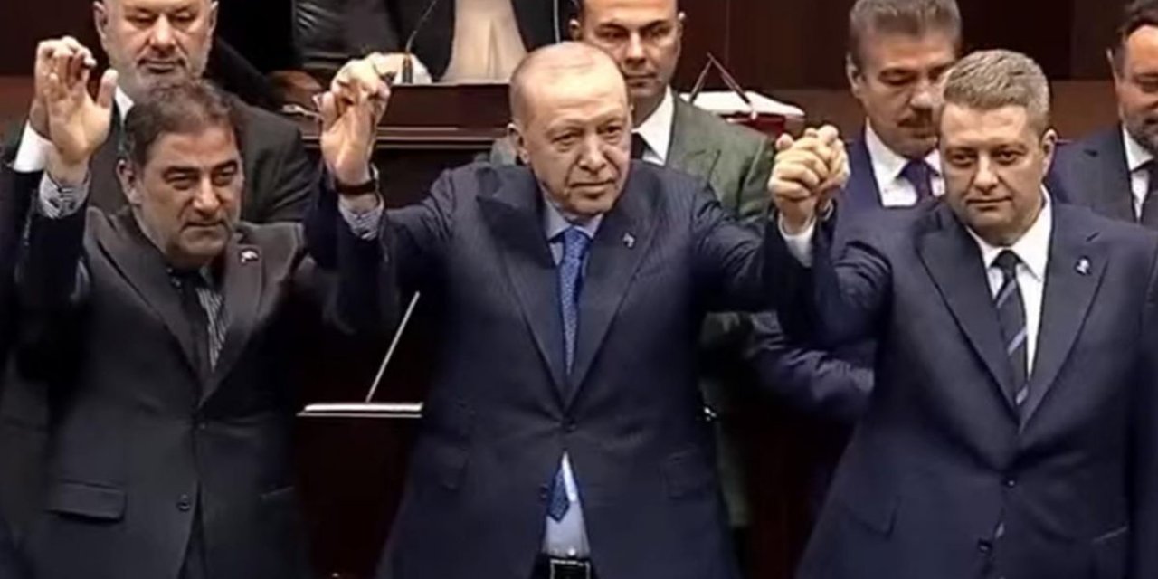 İYİ Parti'den İstifa Eden İstanbul Milletvekili Ersin Beyaz AK Parti'ye Katıldı