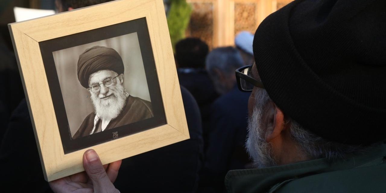İran'ın Eski Lideri Ali Hamaney İçin İlk Cenaze Töreni 4-5 Temmuz’da Tahran’da Düzenlenecek