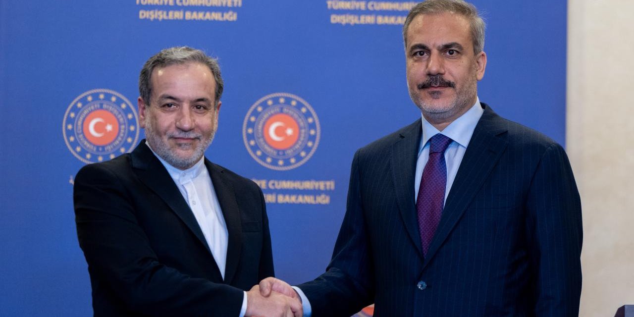 Bakan Fidan İranlı Mevkidaşı İle Görüştü