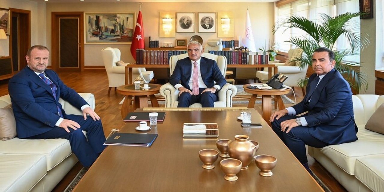 Bakan Ersoy, RTÜK Başkanı Daniş'i Kabul Etti